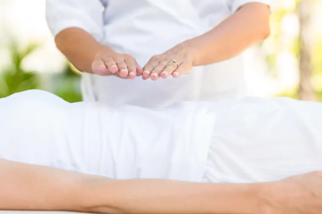 Lugn Reiki-behandling i naturligt ljus (LevnadsBalans, Reiki på distans)